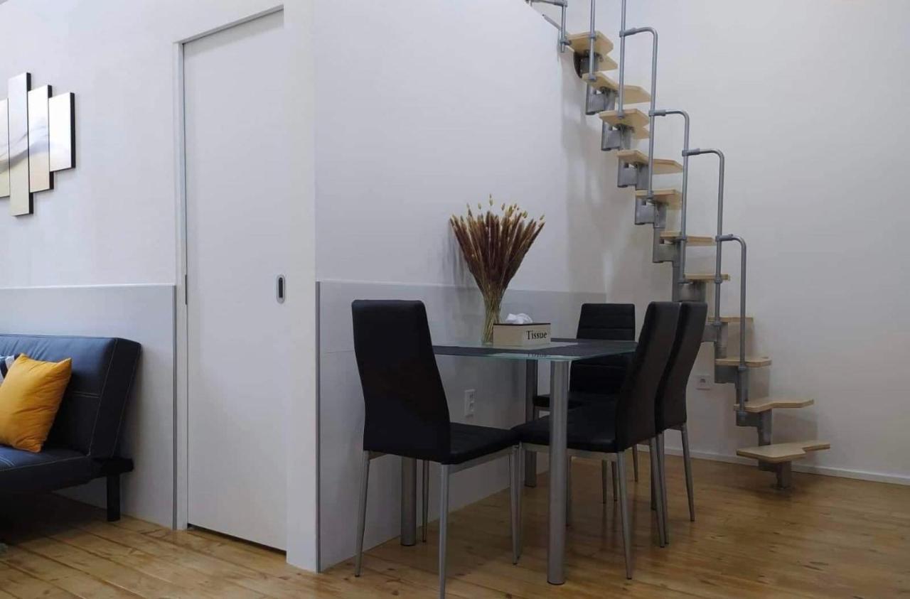 Lyly Apartment - Modern Apartment With Free Parking Prag Eksteriør billede